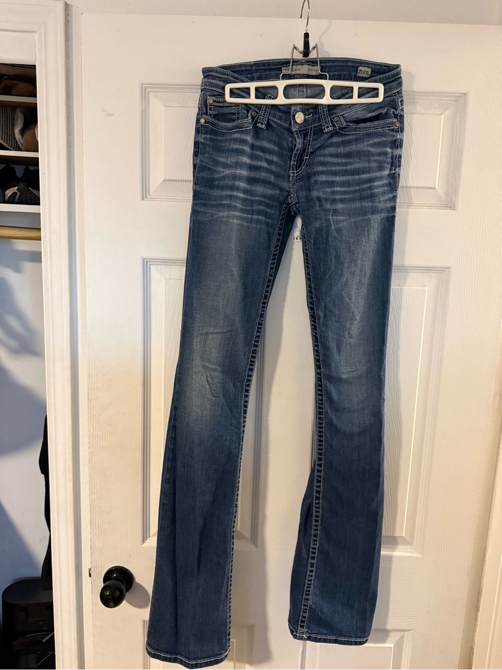 BKE Women's Medium Blue Bootcut Jeans - extra long